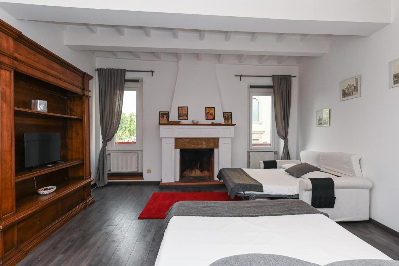 Gorgeous Trastevere Loft On The River ローマ エクステリア 写真