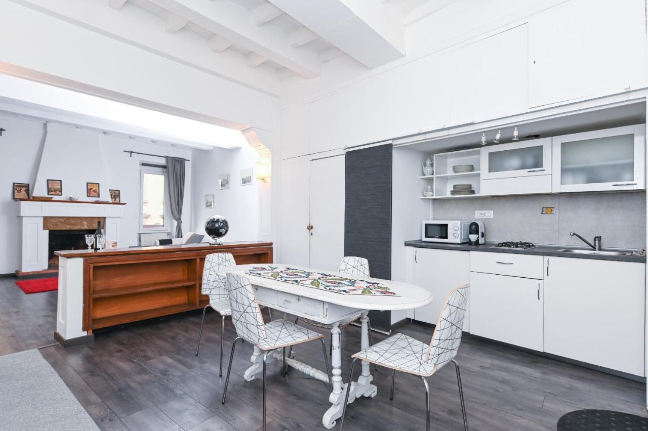 Gorgeous Trastevere Loft On The River ローマ エクステリア 写真