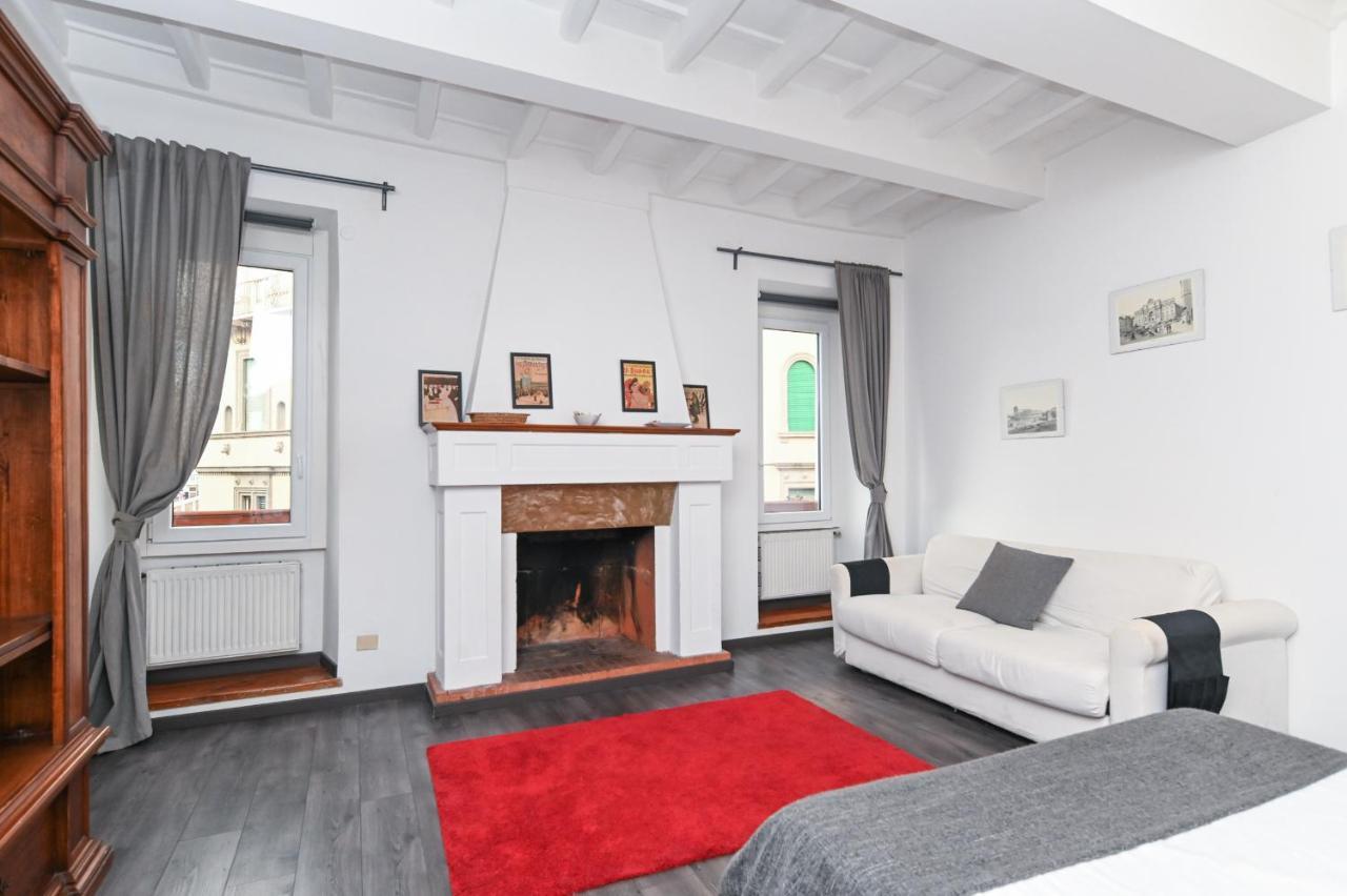 Gorgeous Trastevere Loft On The River ローマ エクステリア 写真